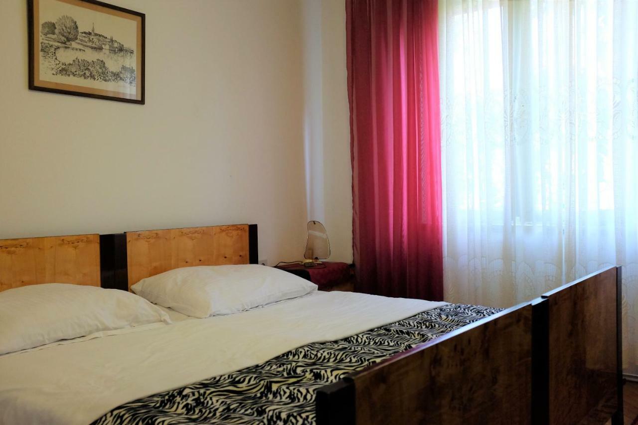 Guest House Lovric Пореч Екстер'єр фото
